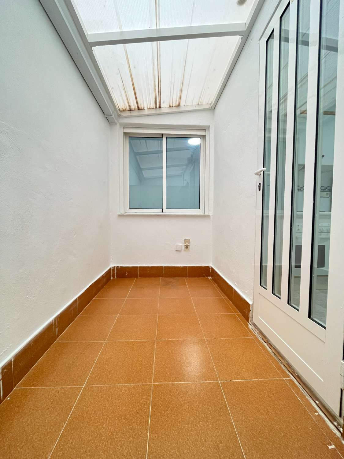 Bonito apartamento de 2 dormitorios en planta baja en La Florida