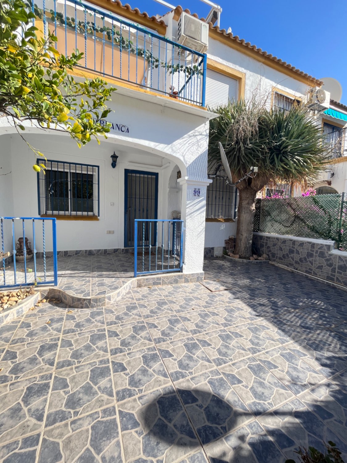 Bonito apartamento de 2 dormitorios en planta baja en La Florida
