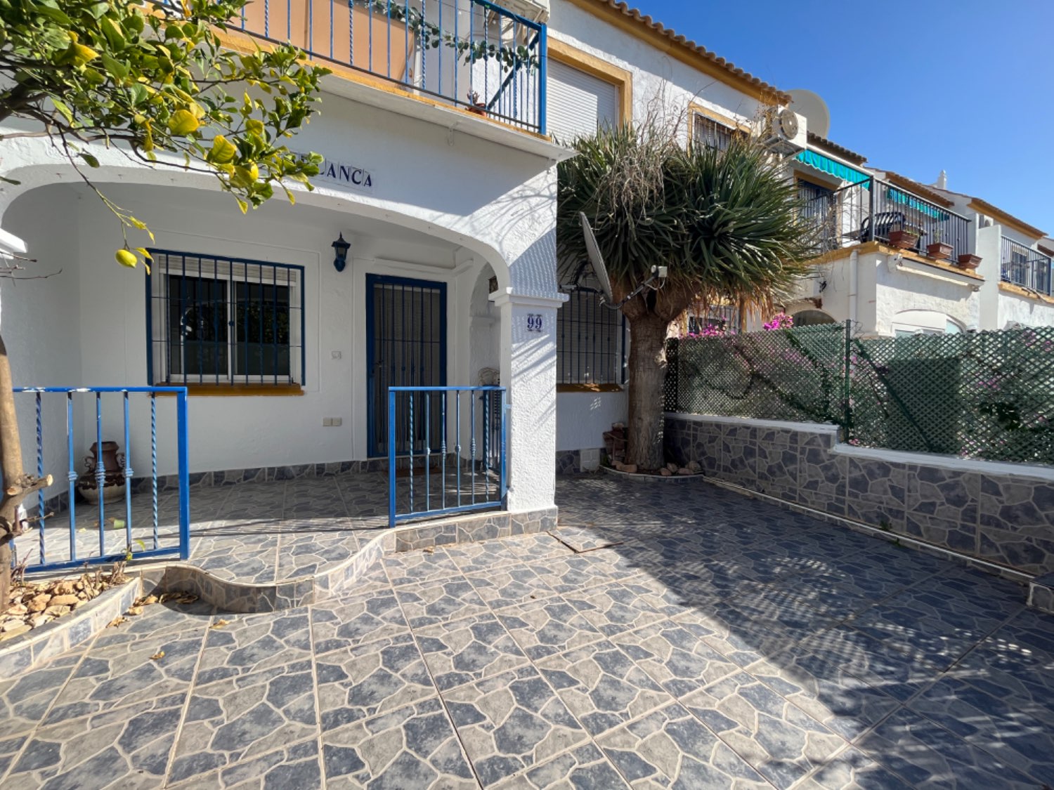 Bonito apartamento de 2 dormitorios en planta baja en La Florida