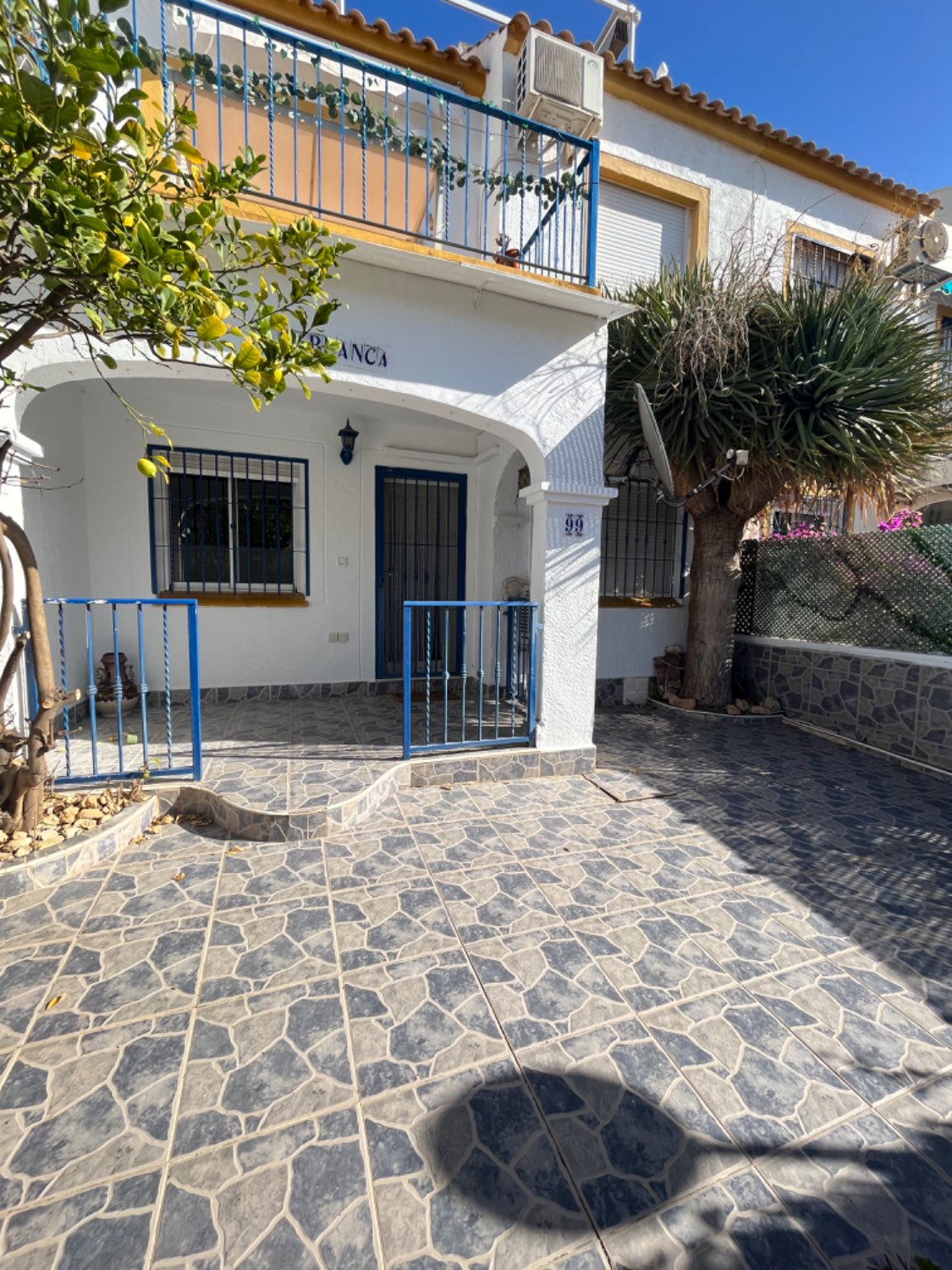 Bonito apartamento de 2 dormitorios en planta baja en La Florida