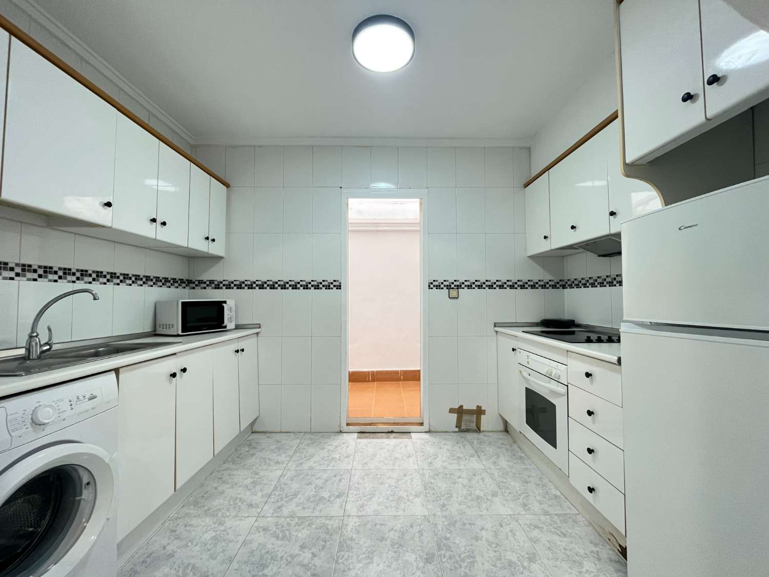 Bonito apartamento de 2 dormitorios en planta baja en La Florida