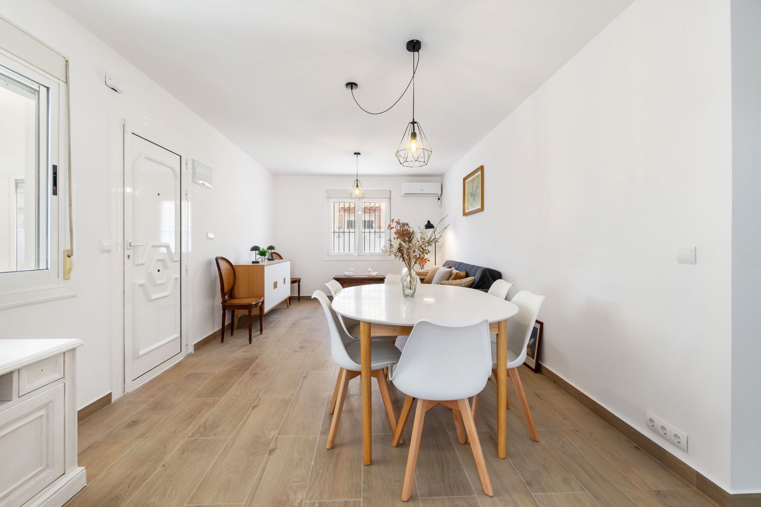 Вилла в продаже в Los Almendros-La Florida (Orihuela)