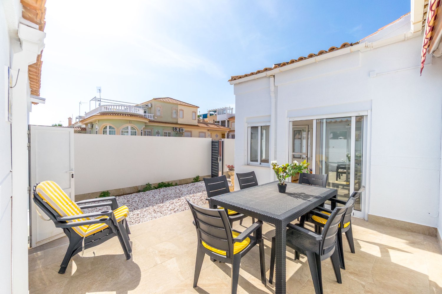 Вилла в продаже в Los Almendros-La Florida (Orihuela)