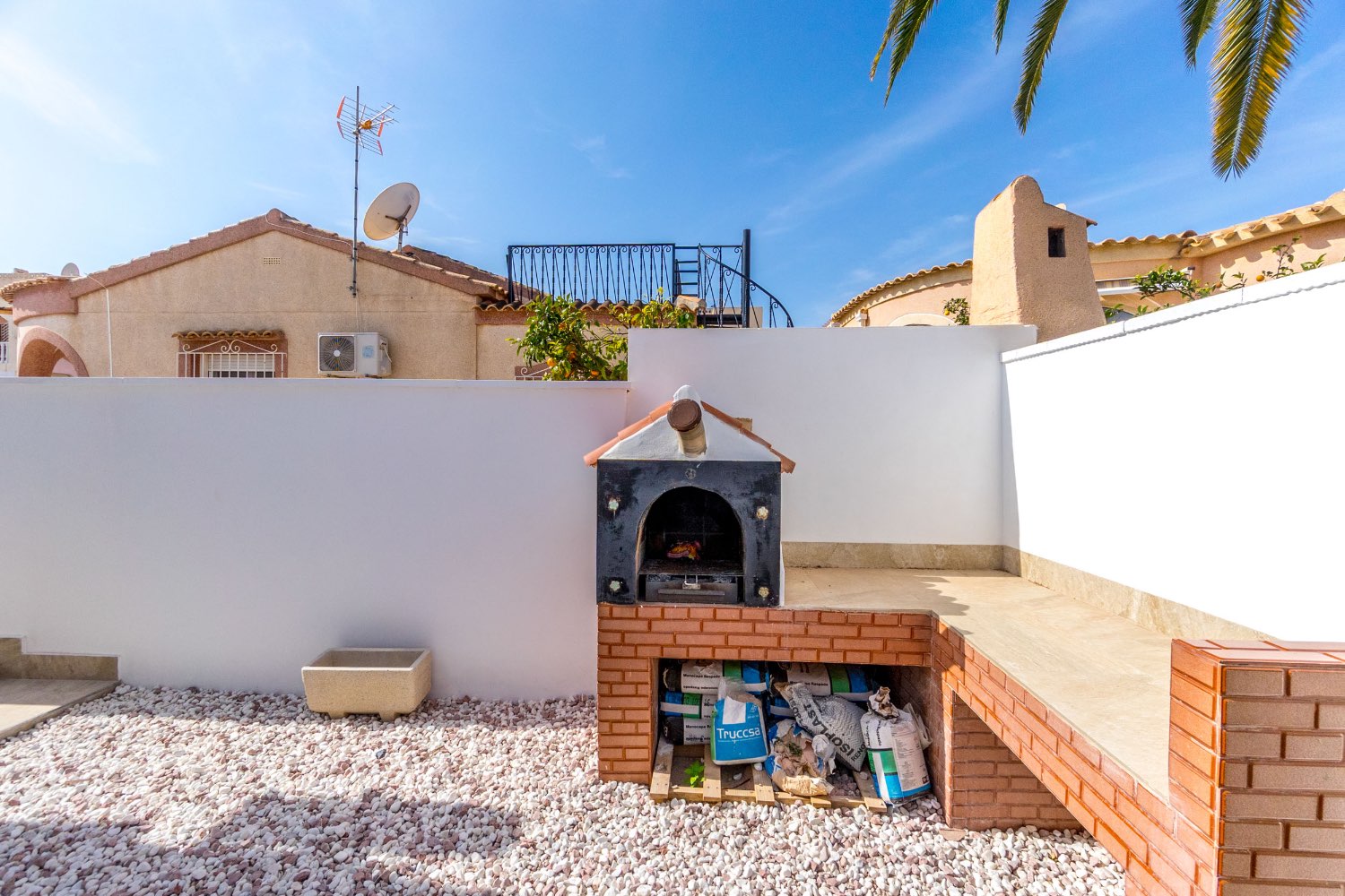 Вилла в продаже в Los Almendros-La Florida (Orihuela)