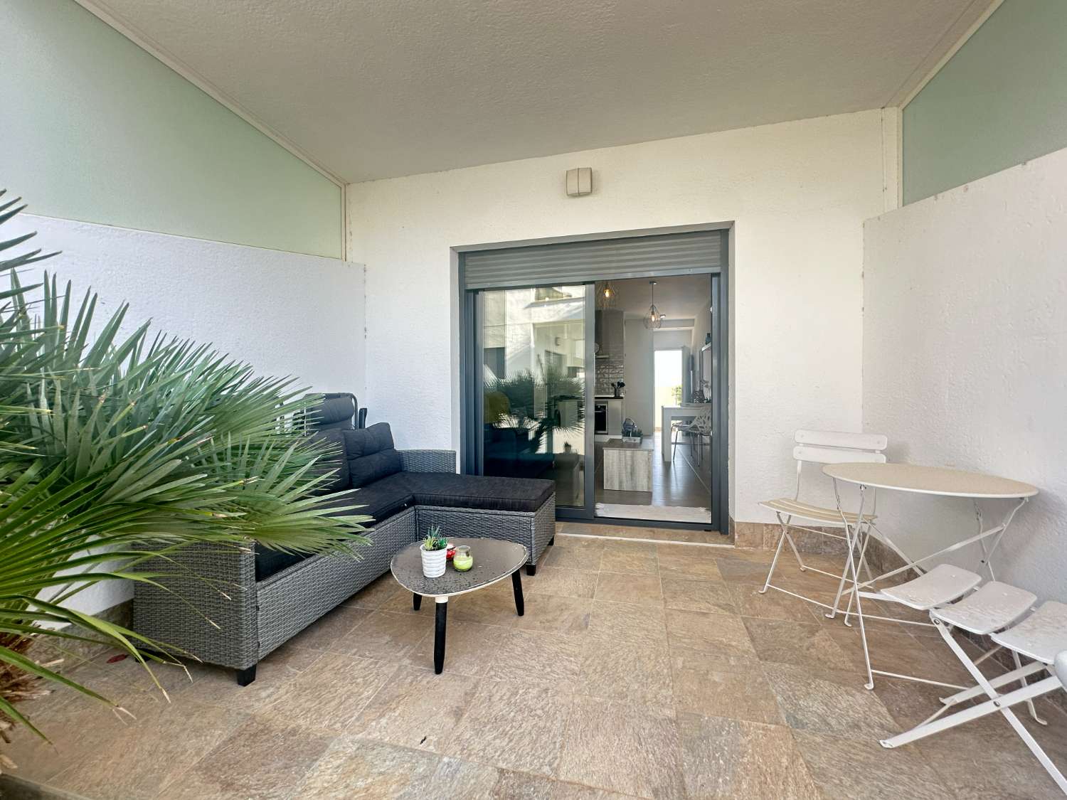 Moderne Studio i Pilar de LA Horadada