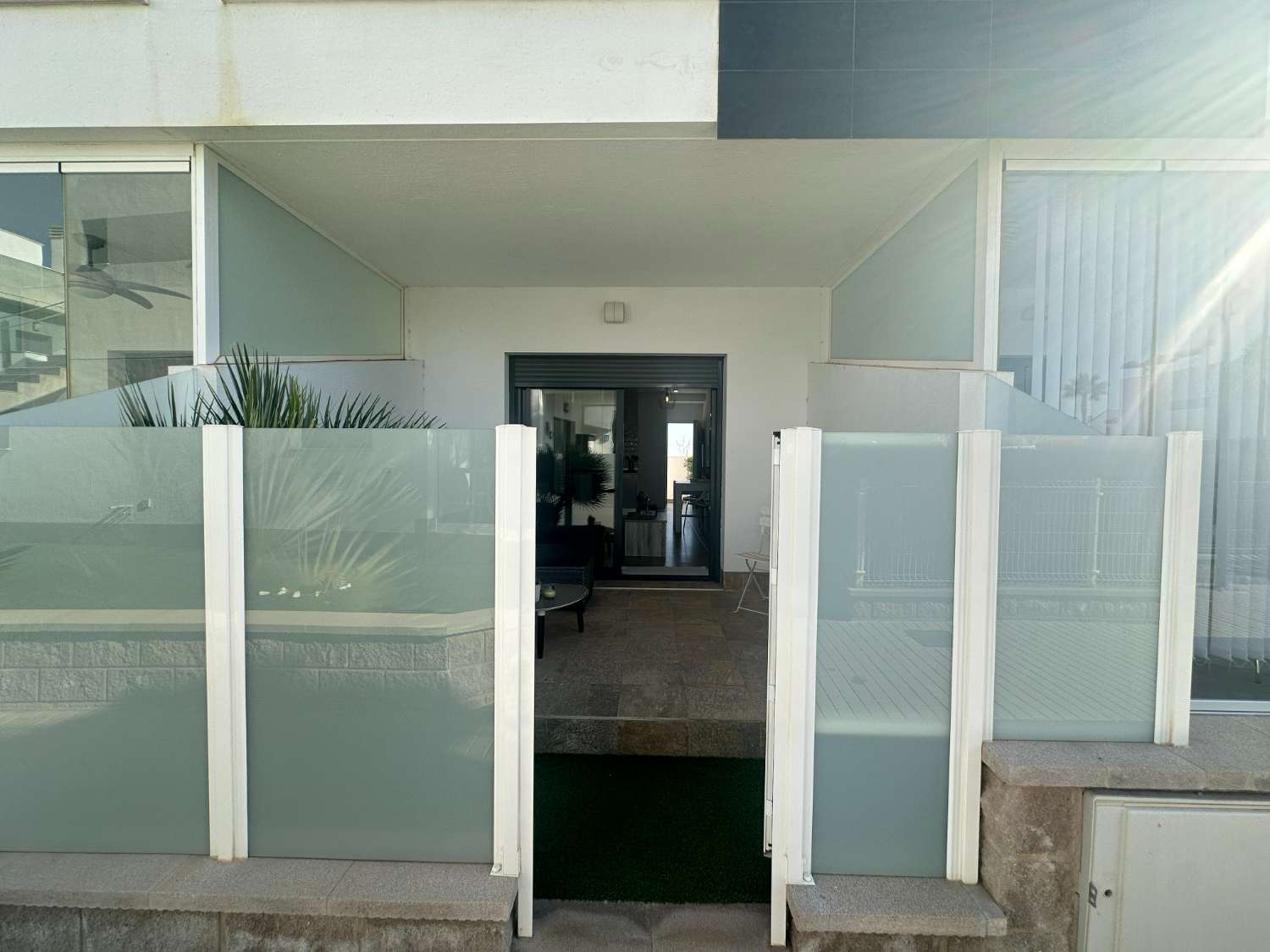 Moderne Studio i Pilar de LA Horadada