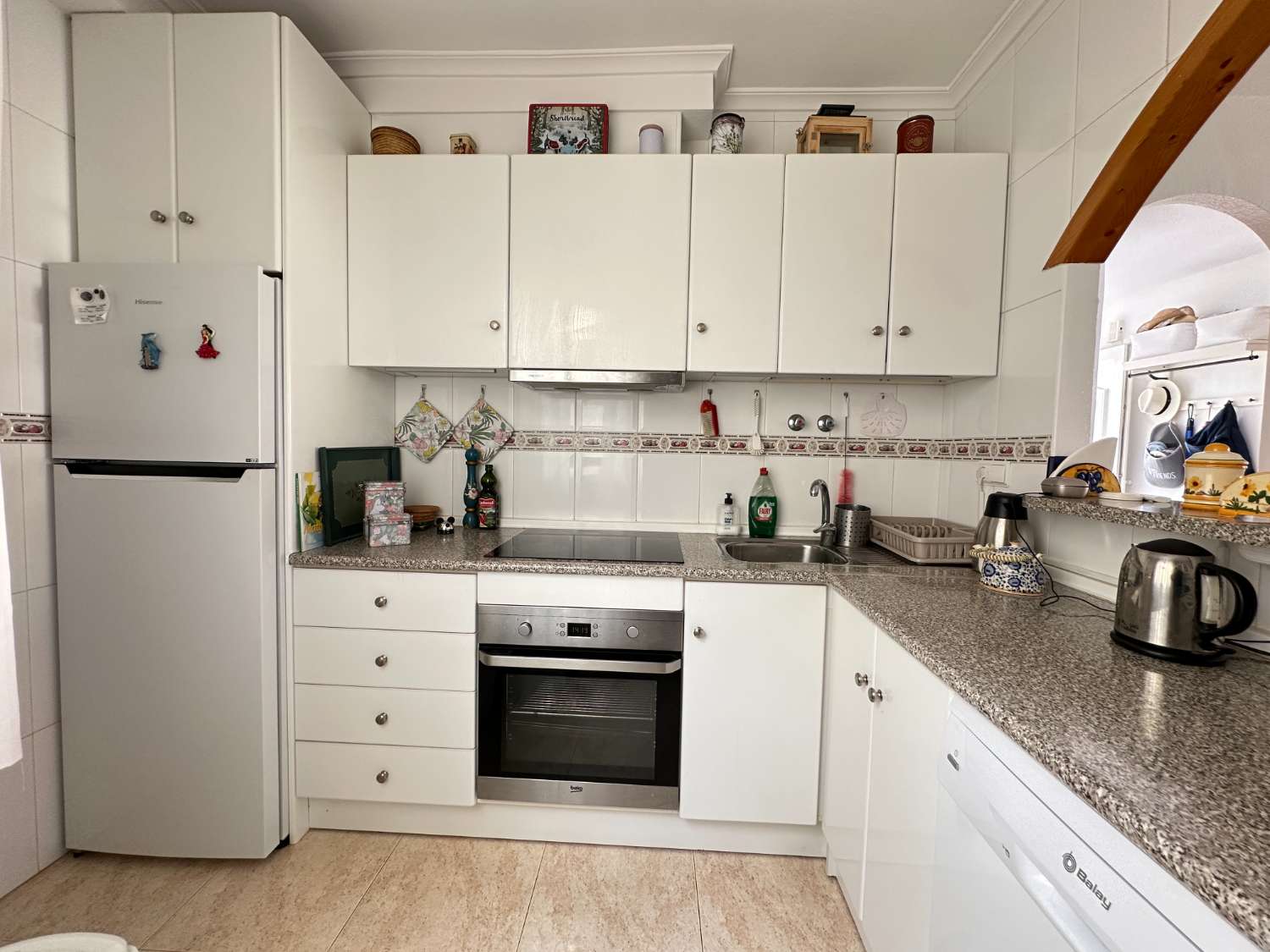 Apartamento en planta alta con jardín en Playa Flamenca