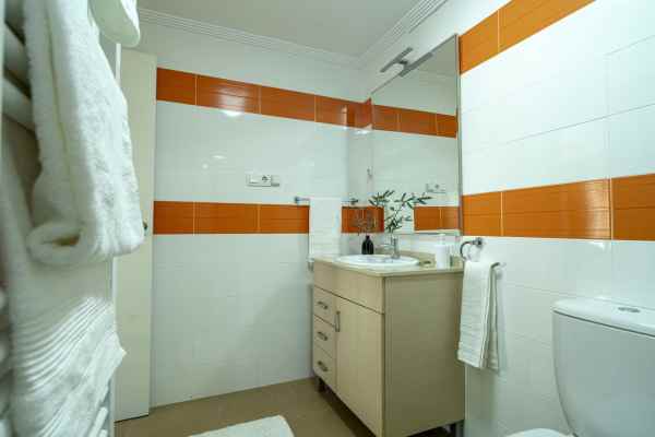 Bel appartement 2 chambres, 2 salles de bains avec 1 piscine commune sur Zenia Mar à Orihuela costa