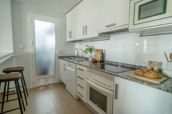 Bel appartement 2 chambres, 2 salles de bains avec 1 piscine commune sur Zenia Mar à Orihuela costa