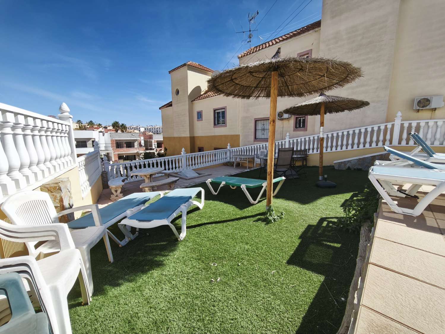 Bungalows en planta alta con reforma de lujo en El Galán