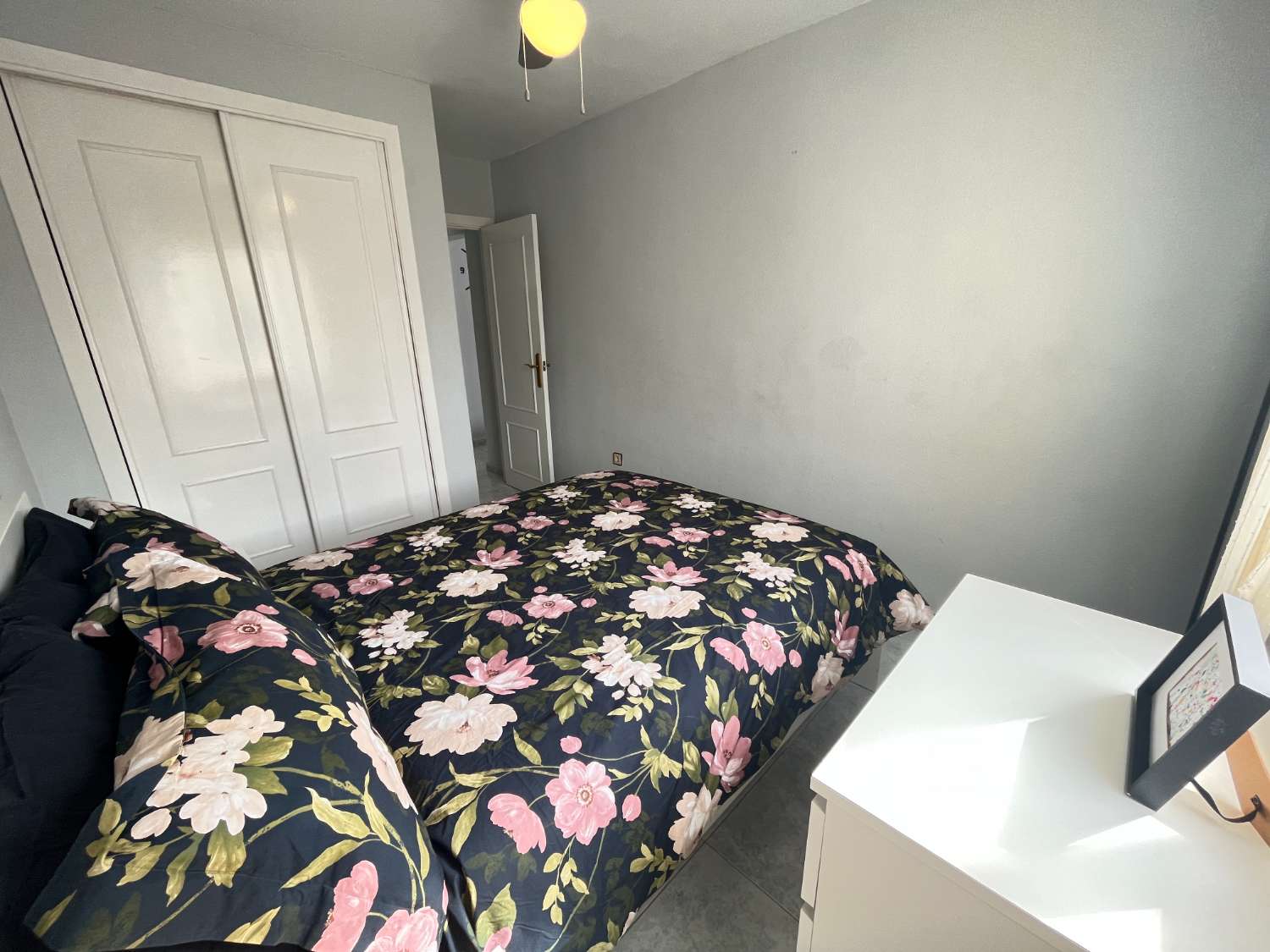Apartamento en Planta alta de 2 dormitorios y solarium privado con vistas al Mar