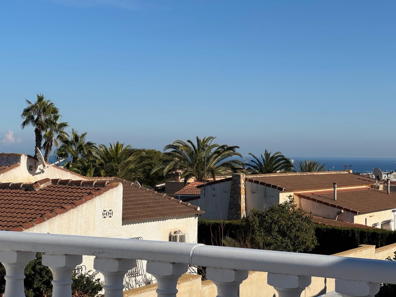 Bungalow 3 dormitorios , 2 baños en los altos, Orihuela Costa + piscina comunitaria !