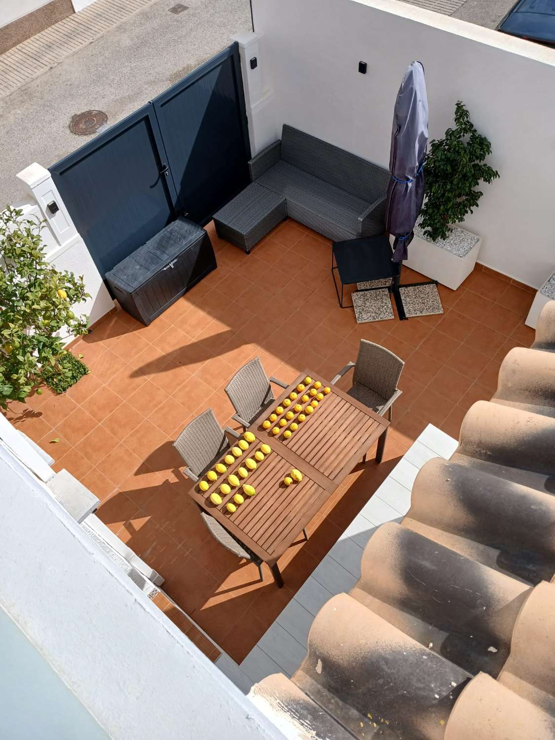 Dúplex de 3 dormitorios y 2 baños con 2 piscinas comunitarias