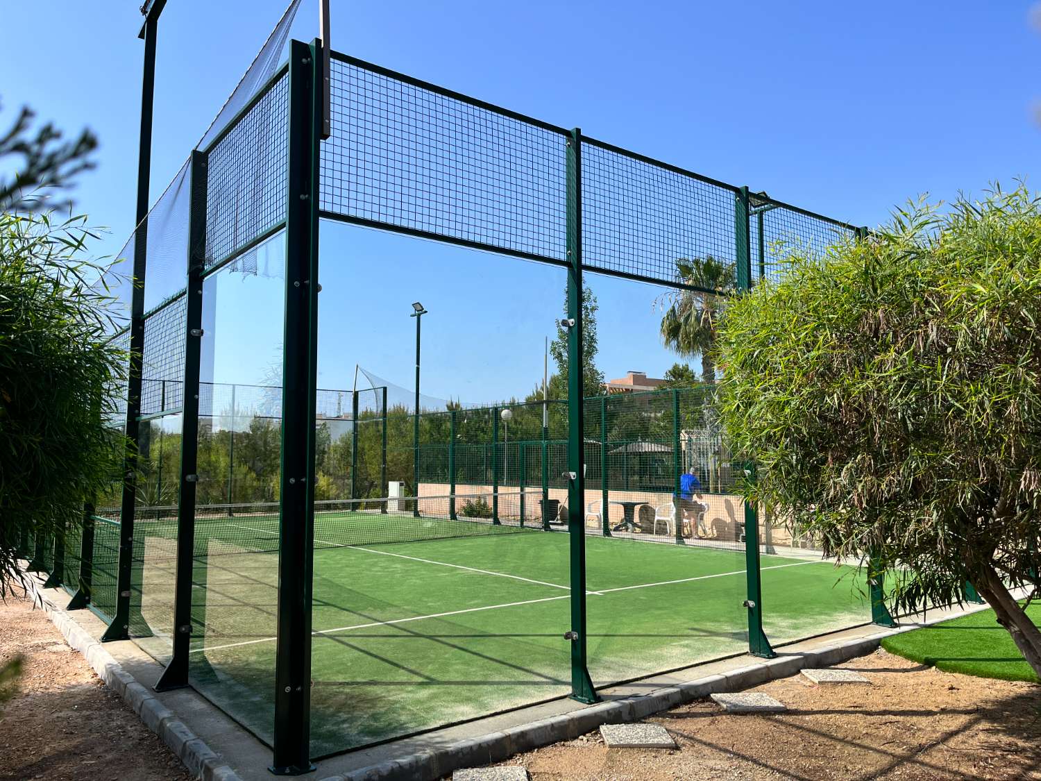 Dúplex de 3 dormitorios y 2 baños con 2 piscinas comunitarias
