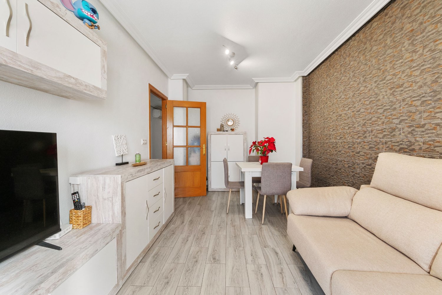 Appartement te koop in Acequion gebied met 2 slaapkamers, 1 badkamer met lift