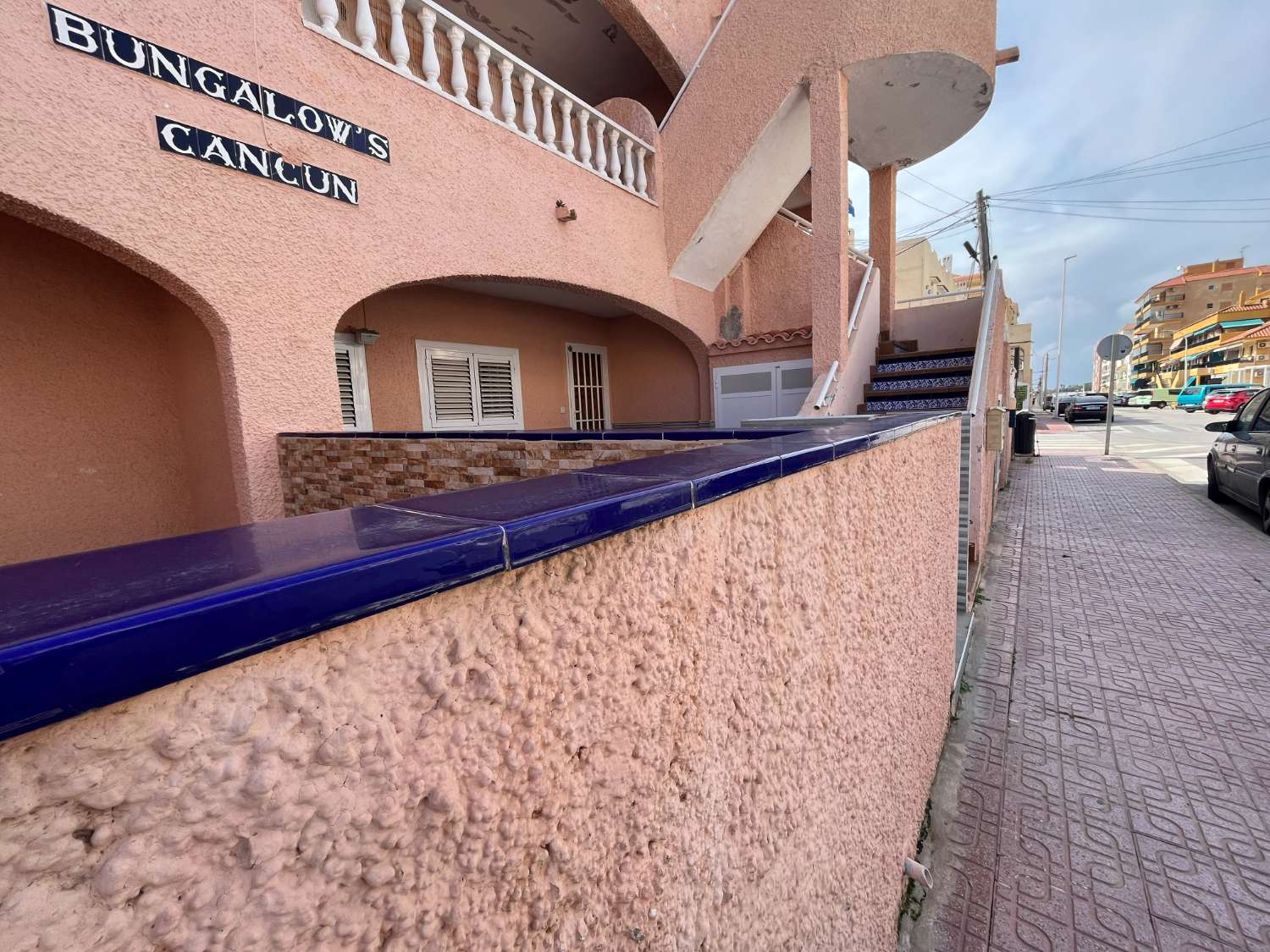 Precioso apartamento de 3 dormitorios y 1 baño cerca de la playa de la Mata.