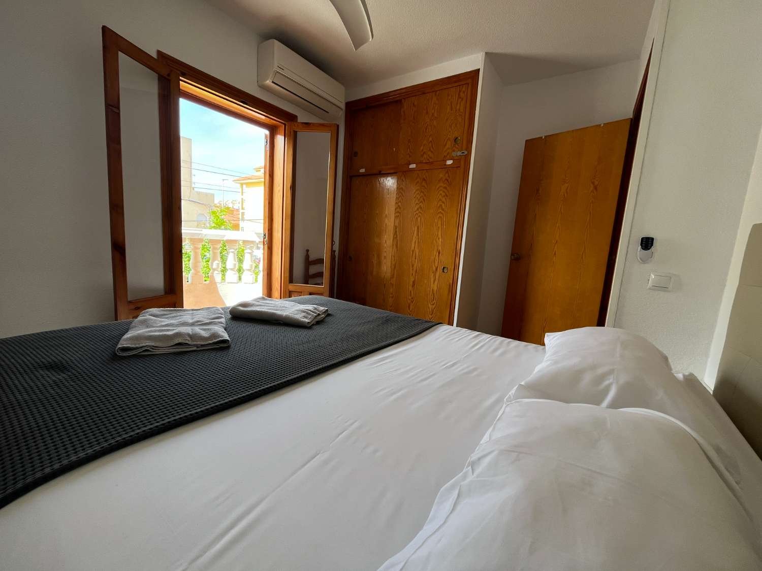 Precioso apartamento de 3 dormitorios y 1 baño cerca de la playa de la Mata.