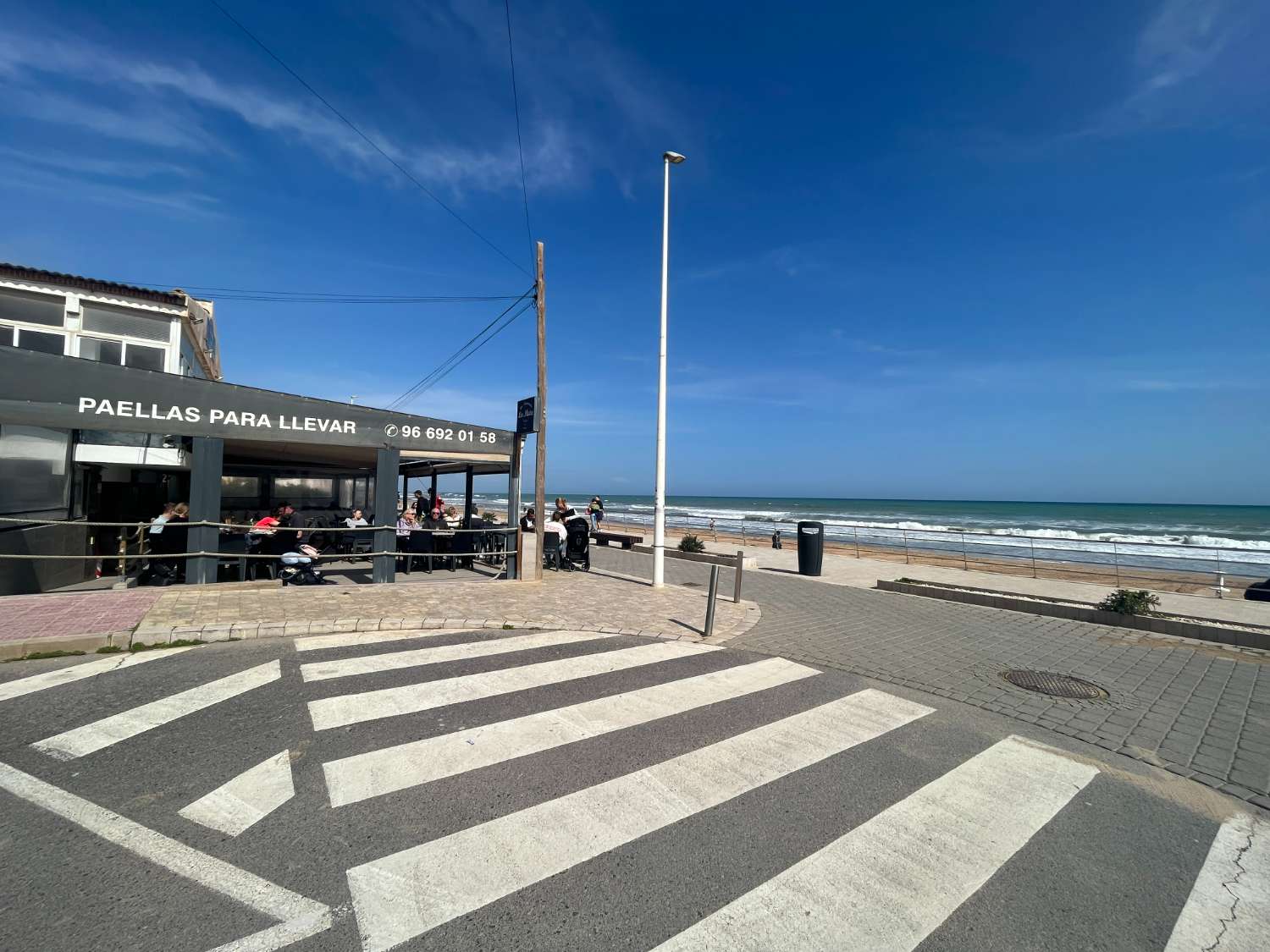 Precioso apartamento de 3 dormitorios y 1 baño cerca de la playa de la Mata.