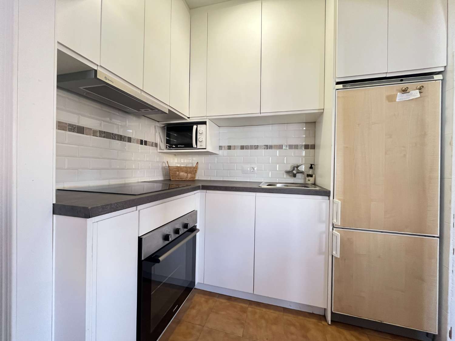 Precioso apartamento de 3 dormitorios y 1 baño cerca de la playa de la Mata.
