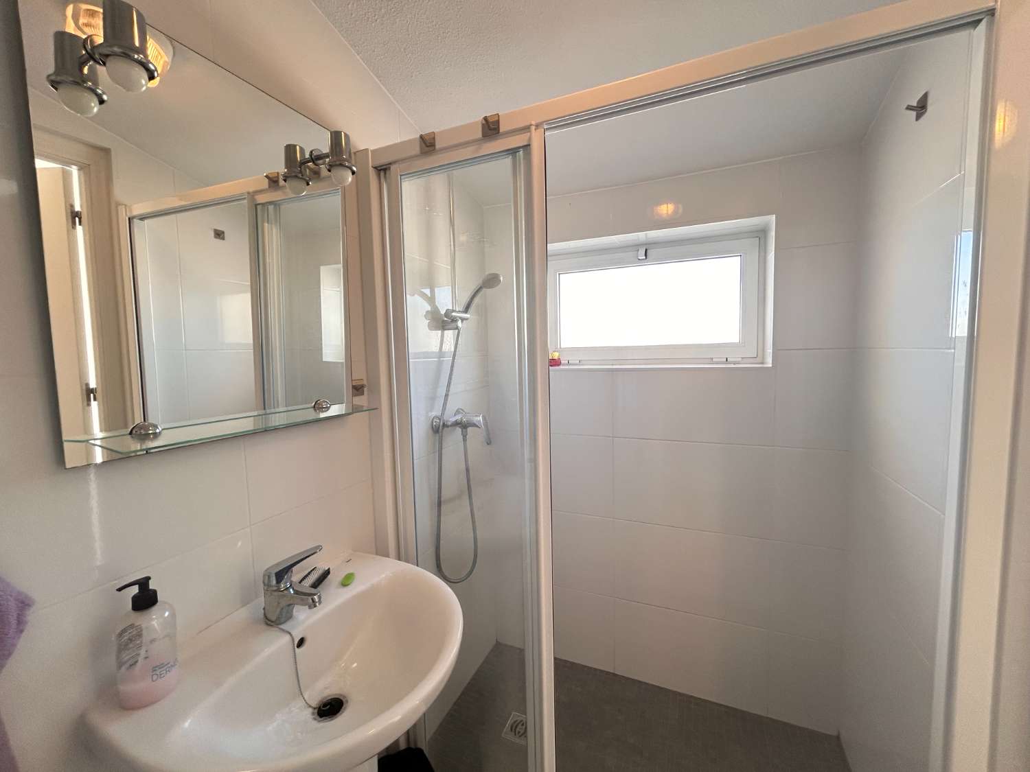 Bonito bungalow orientado al oeste en Las Chismosas