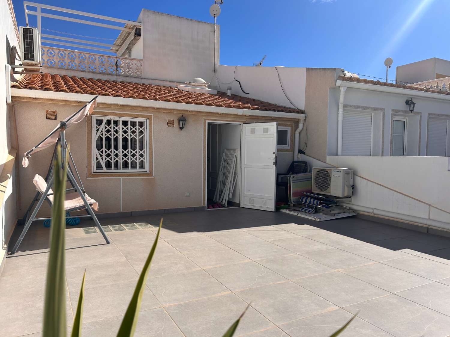 Bonito bungalow orientado al oeste en Las Chismosas