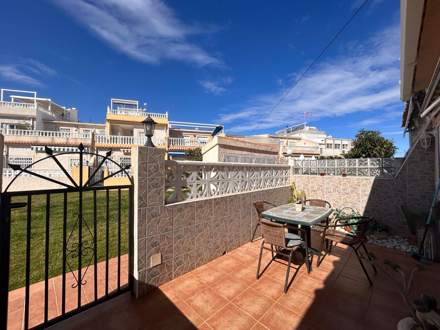 Bonito bungalow orientado al oeste en Las Chismosas