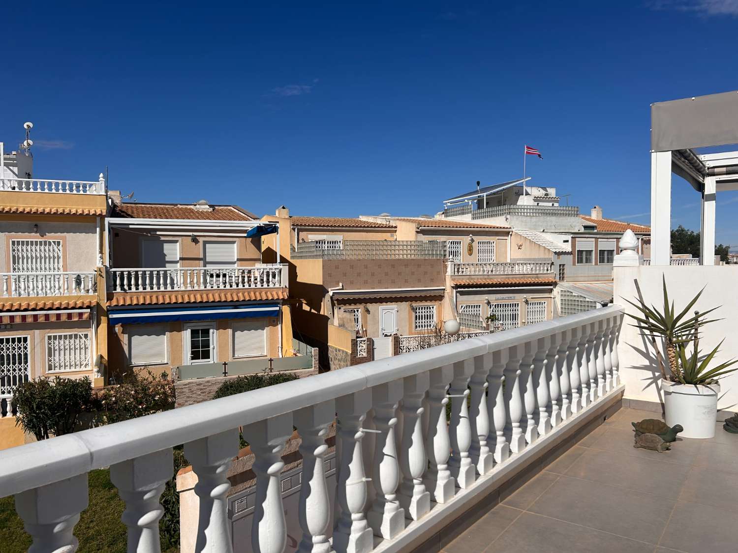 Bonito bungalow orientado al oeste en Las Chismosas