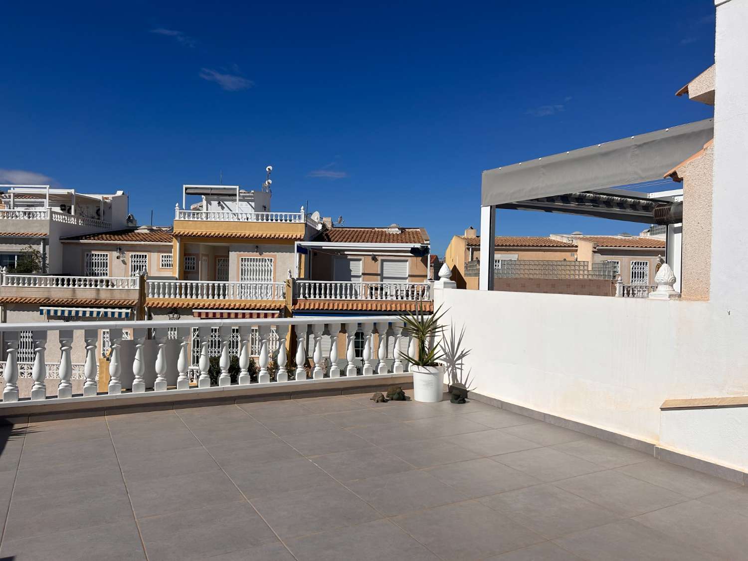Bonito bungalow orientado al oeste en Las Chismosas