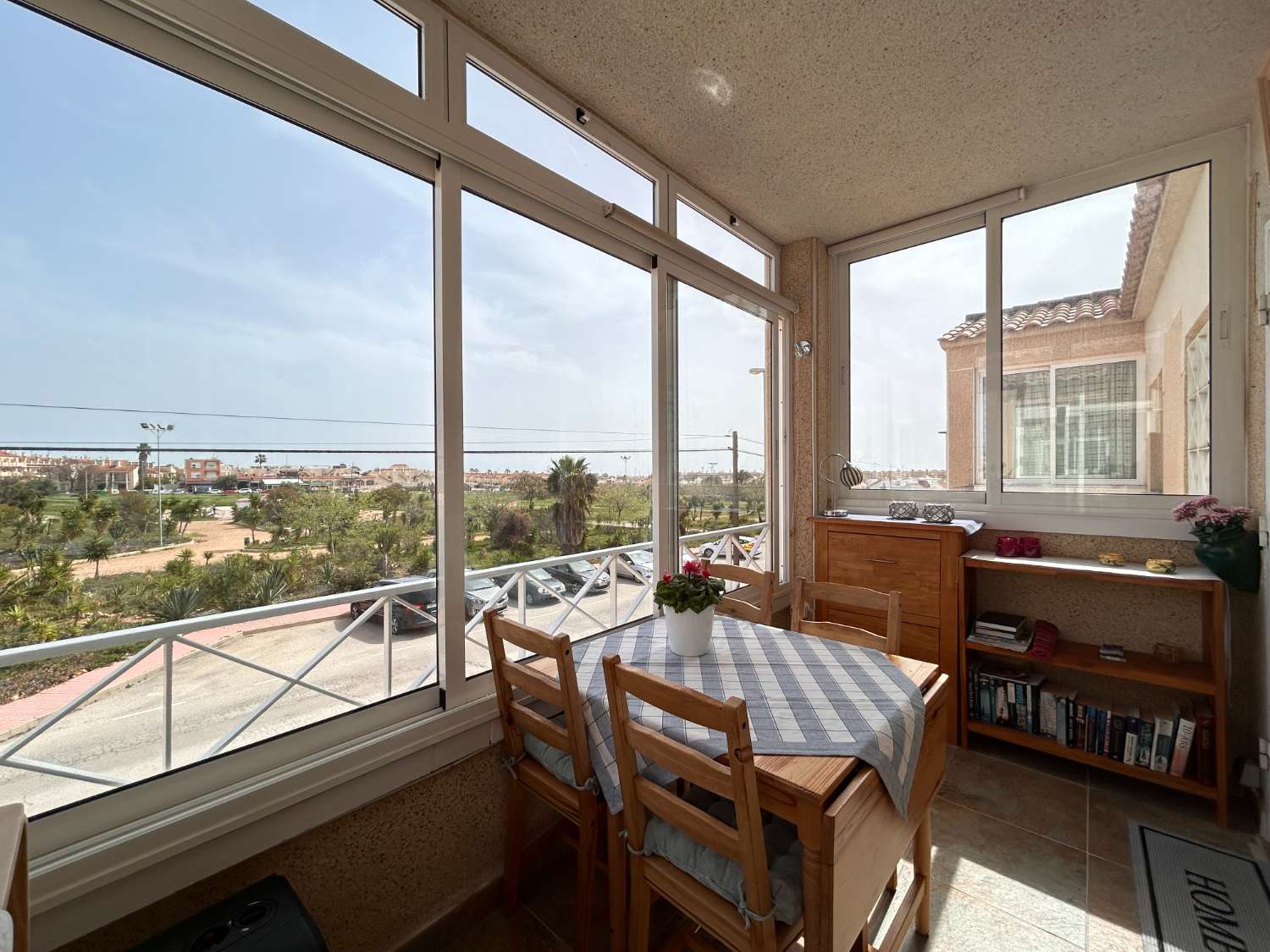 Precioso apartamento con vistas al mar