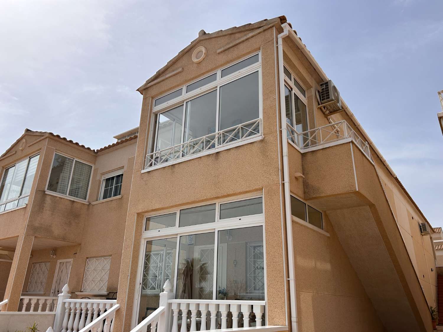 Precioso apartamento con vistas al mar