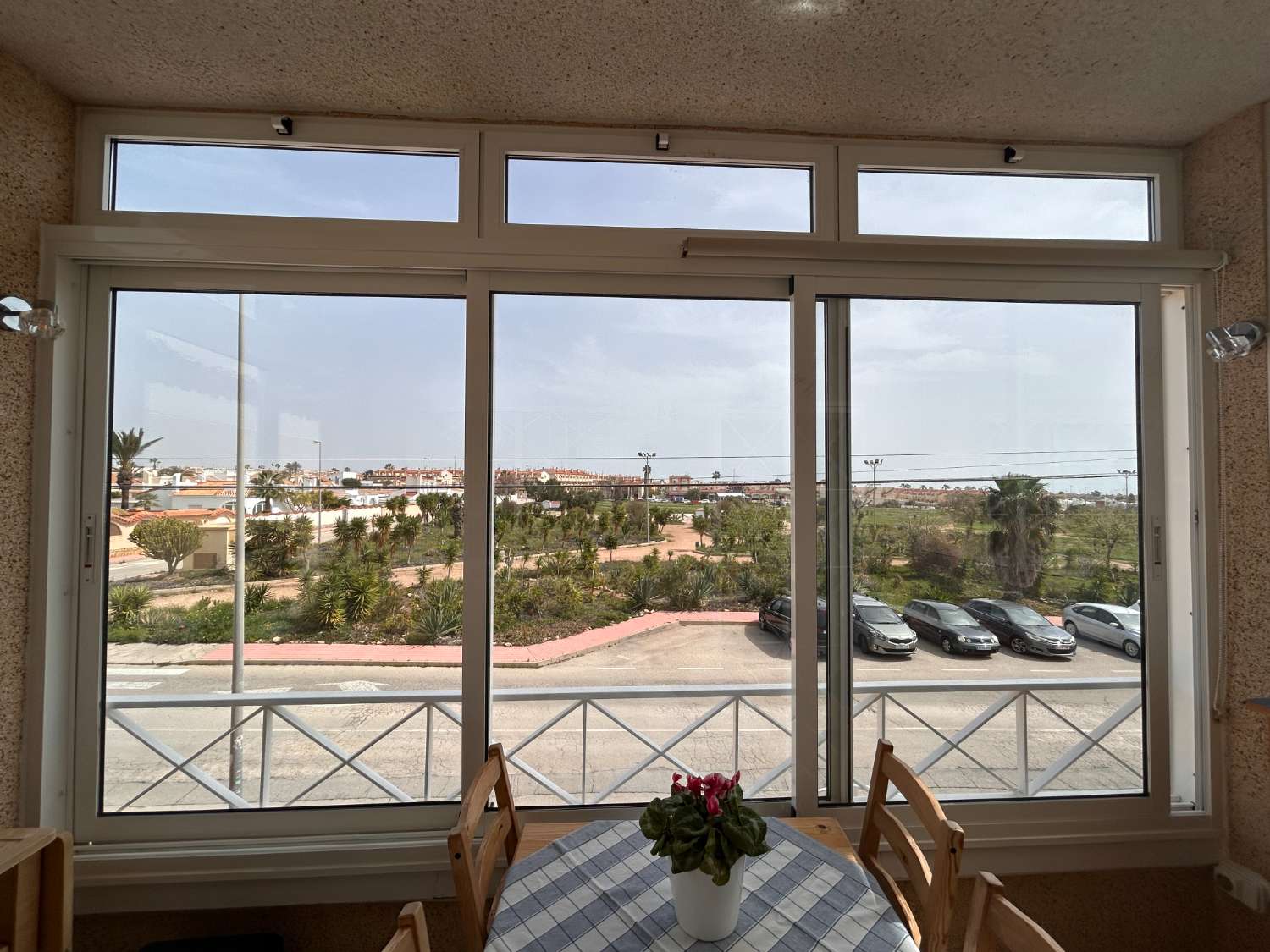 Precioso apartamento con vistas al mar