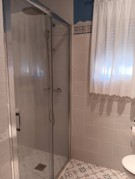 Villa Independiente de 3 dormitorios, 2 baños y piscina privada con 1200m2 de parcela