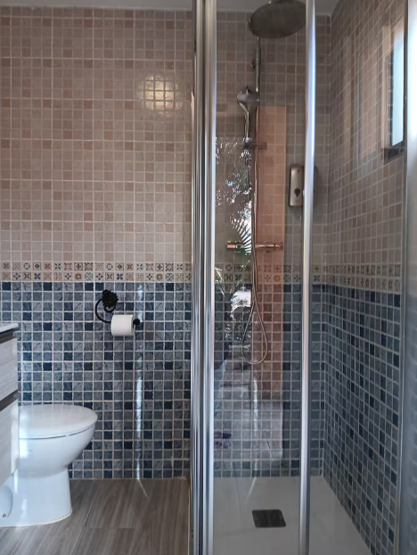 Villa Independiente de 3 dormitorios, 2 baños y piscina privada con 1200m2 de parcela