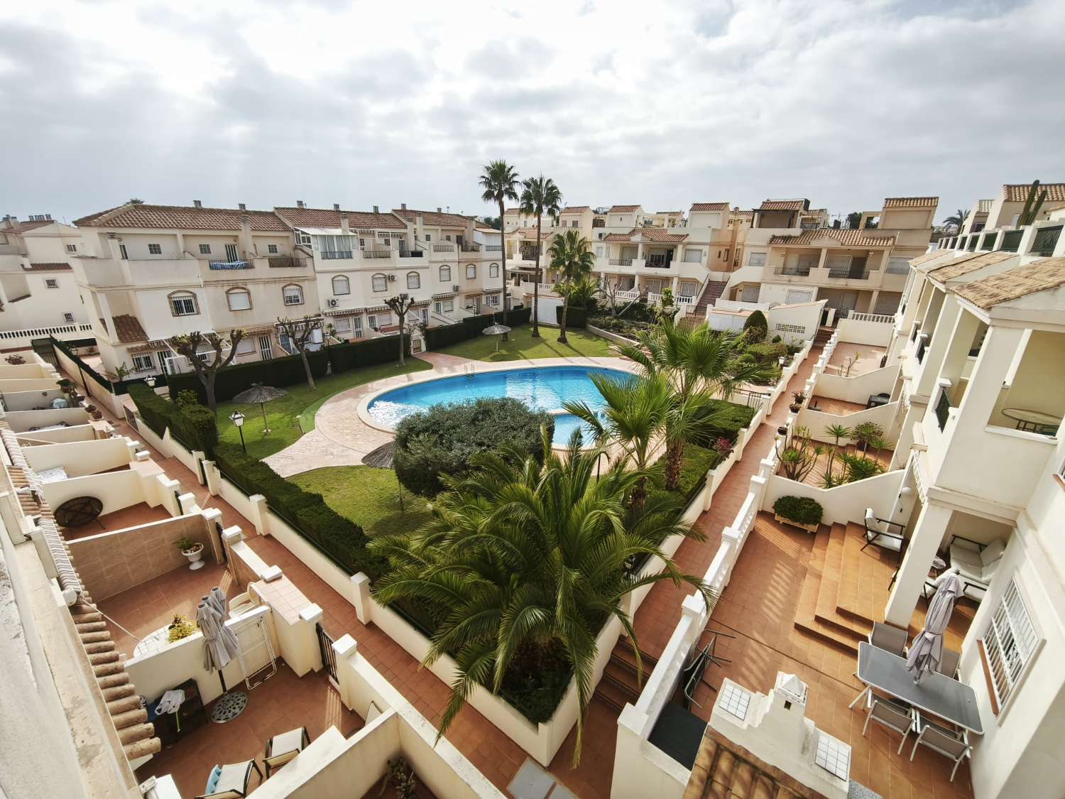 Charmant duplex de 2 chambres et 2 salles de bains à Gran Alacant