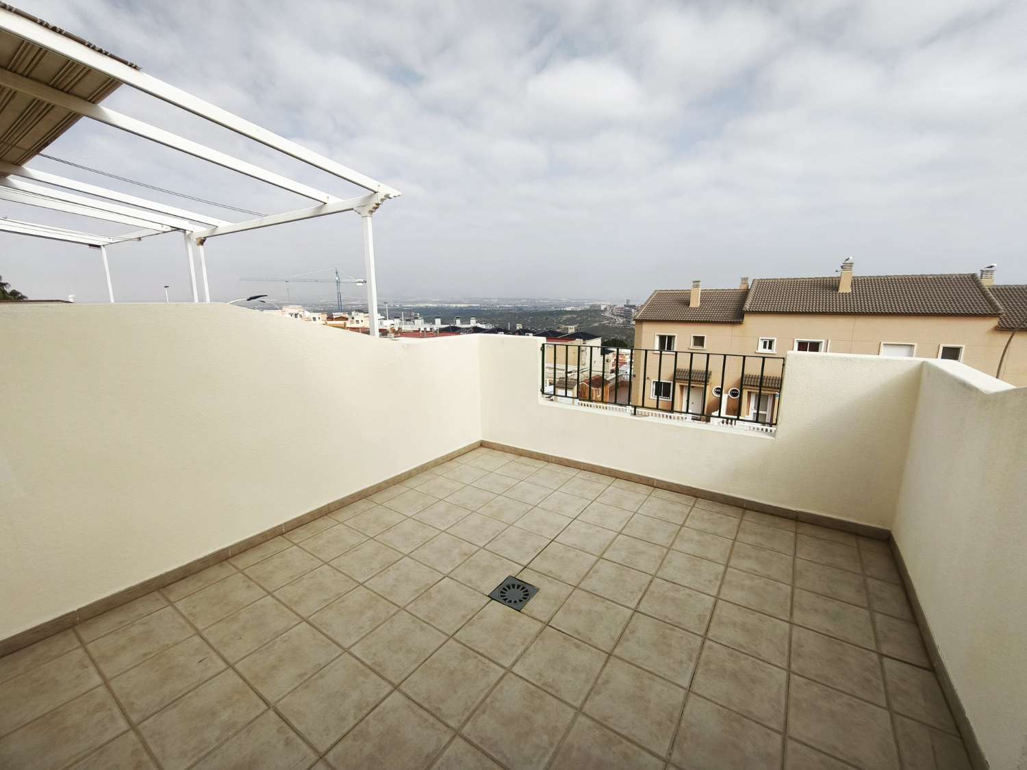 Charmant duplex de 2 chambres et 2 salles de bains à Gran Alacant
