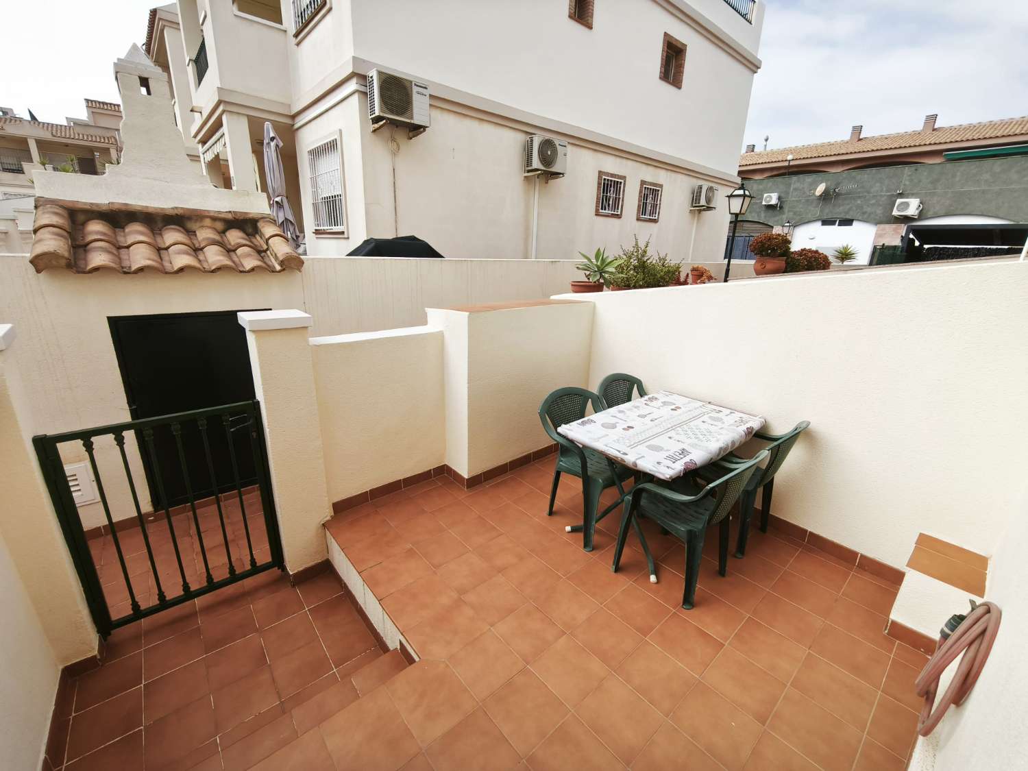 Charmant duplex de 2 chambres et 2 salles de bains à Gran Alacant