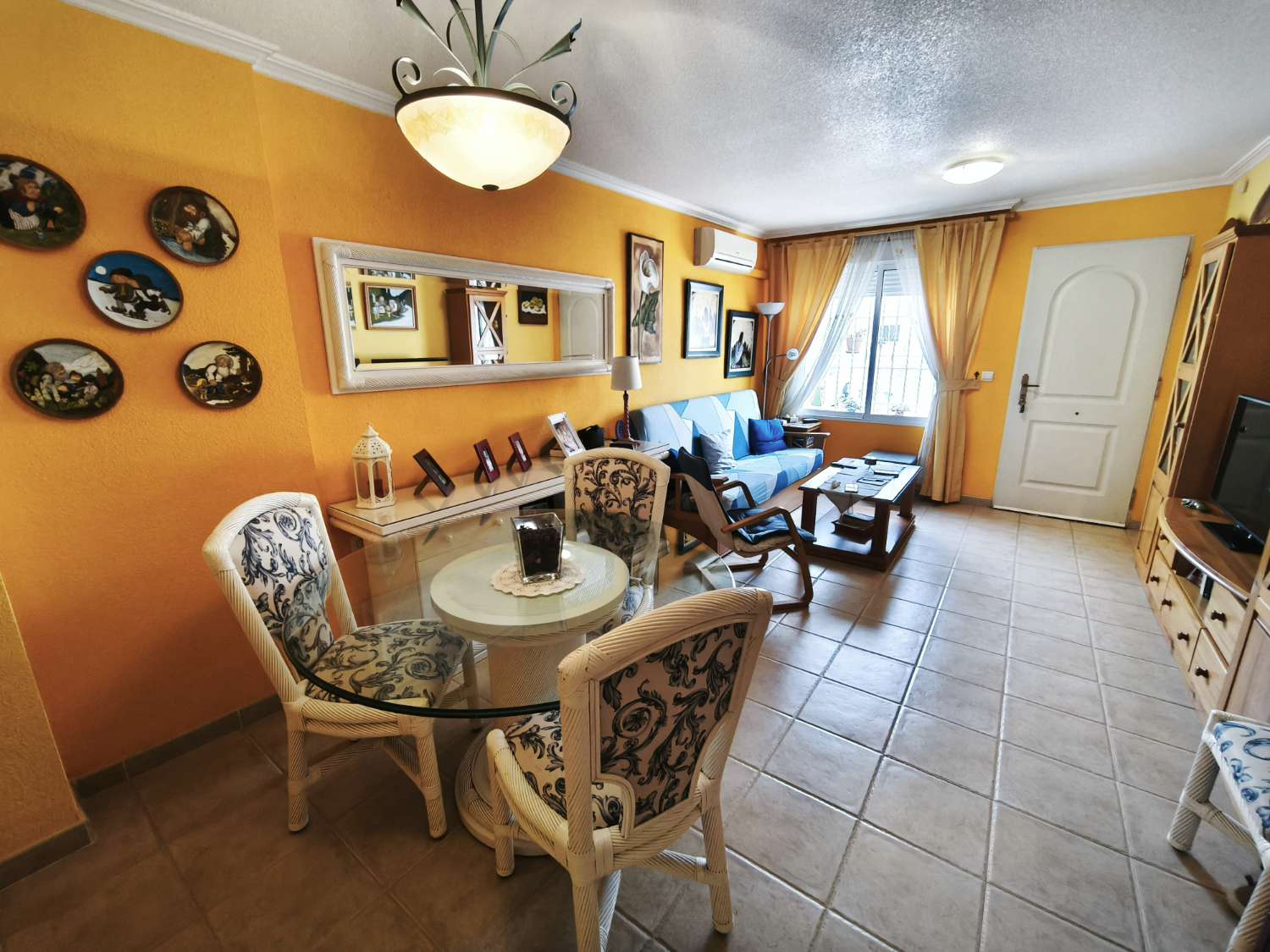 Charmant duplex de 2 chambres et 2 salles de bains à Gran Alacant