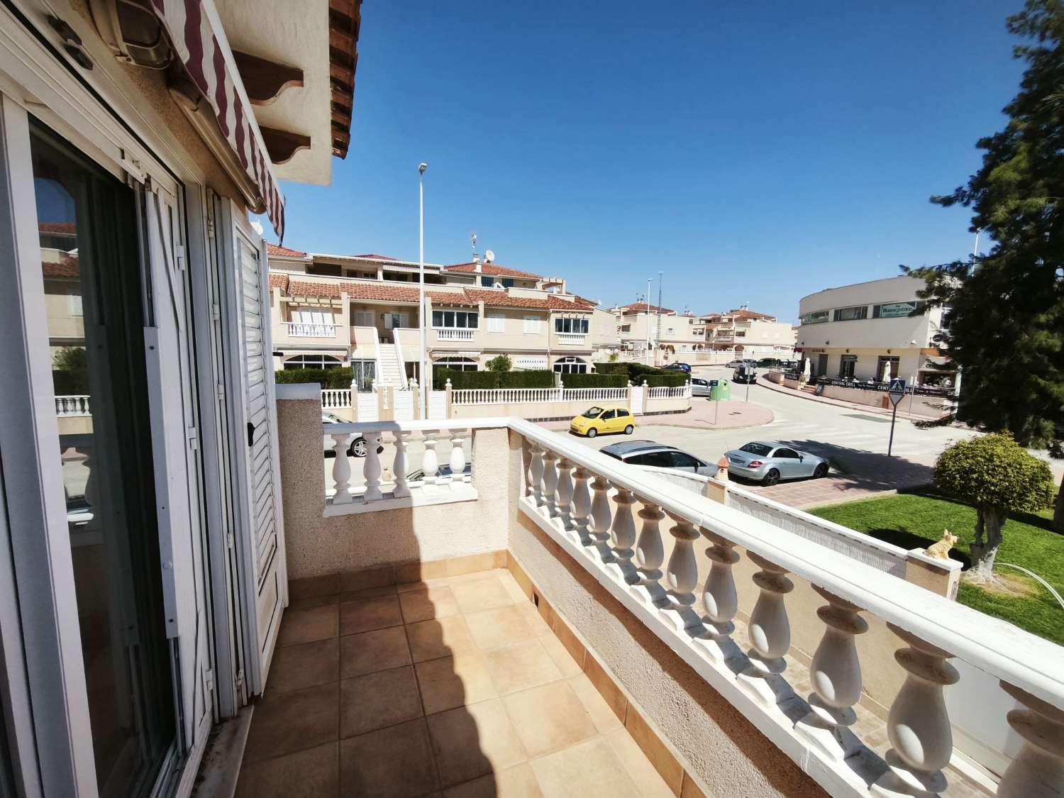Beau duplex 3 chambres, 2 salle de bain à Zeniamar 2 sur Orihuela costa