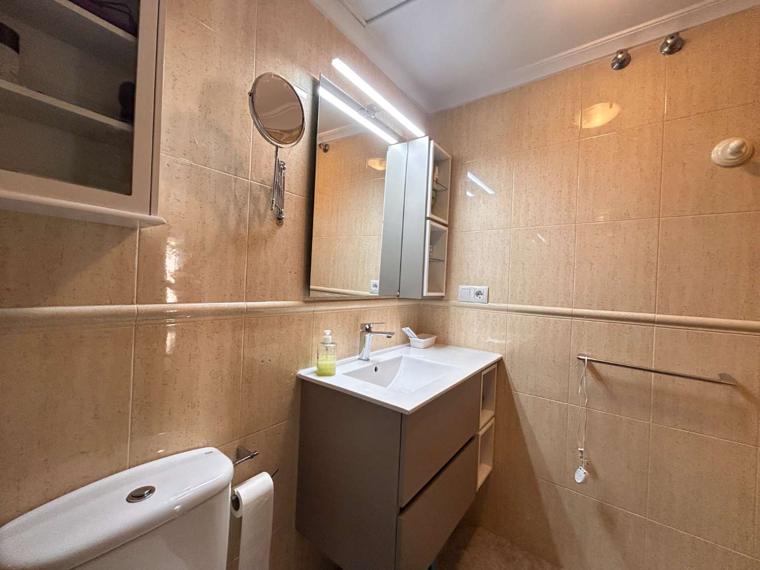 Beau duplex 3 chambres, 2 salle de bain à Zeniamar 2 sur Orihuela costa