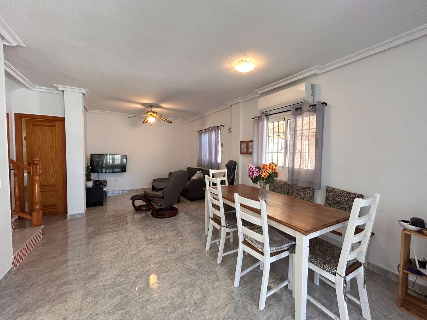 Beau duplex 3 chambres, 2 salle de bain à Zeniamar 2 sur Orihuela costa