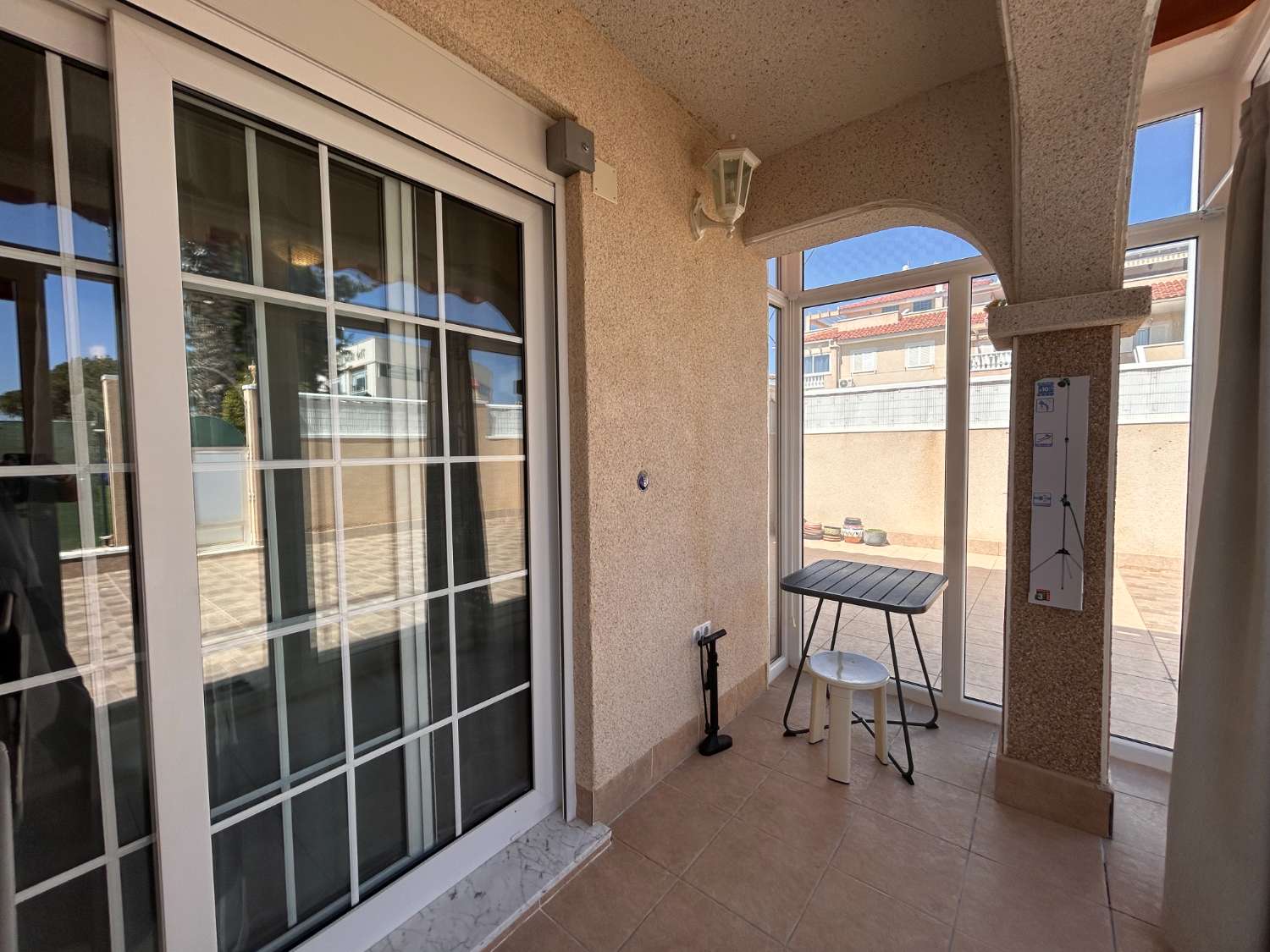 Beau duplex 3 chambres, 2 salle de bain à Zeniamar 2 sur Orihuela costa
