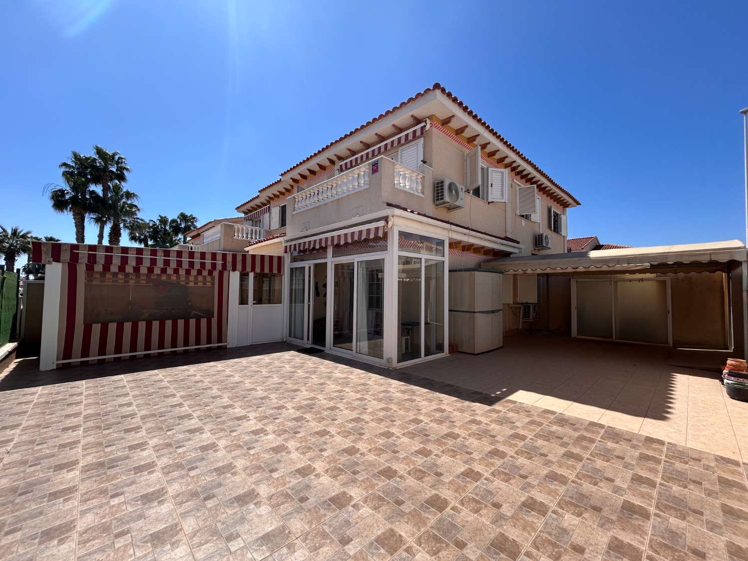 Beau duplex 3 chambres, 2 salle de bain à Zeniamar 2 sur Orihuela costa