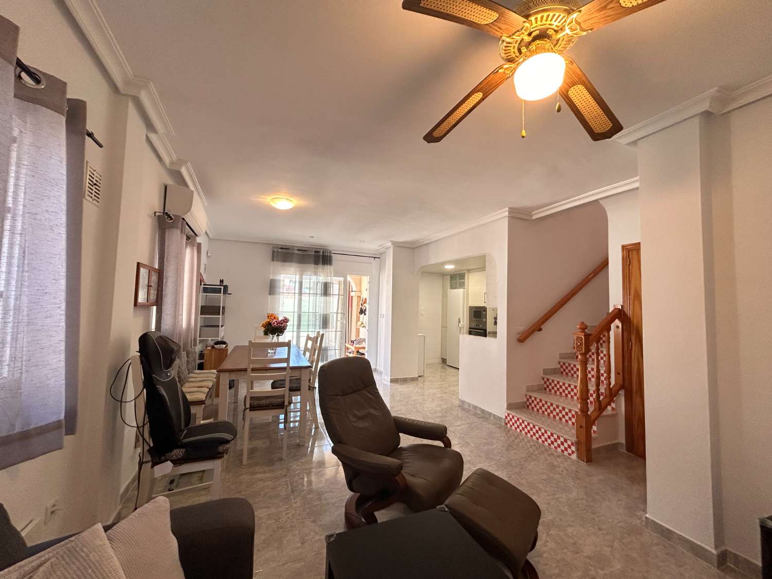 Beau duplex 3 chambres, 2 salle de bain à Zeniamar 2 sur Orihuela costa