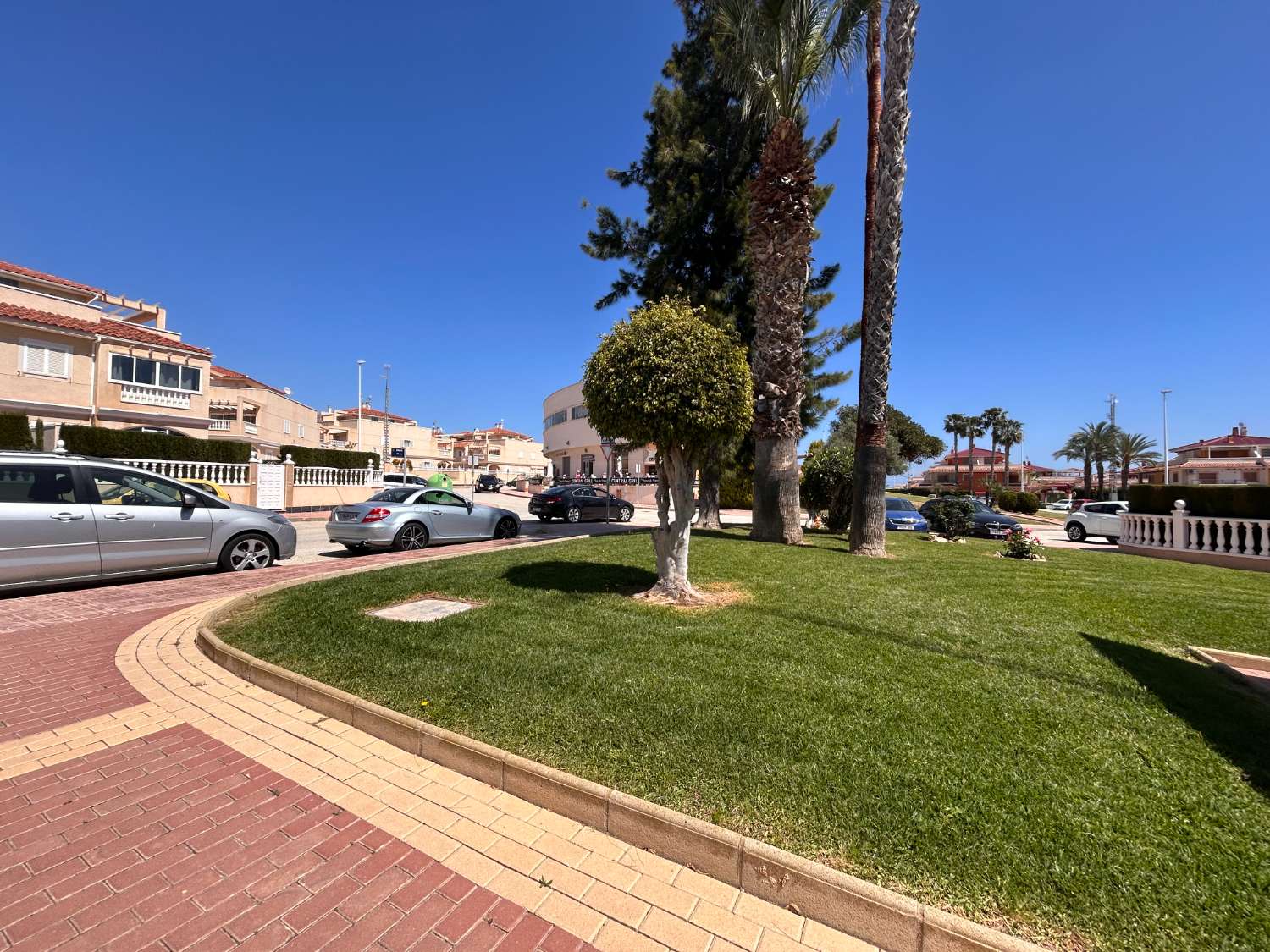 Beau duplex 3 chambres, 2 salle de bain à Zeniamar 2 sur Orihuela costa