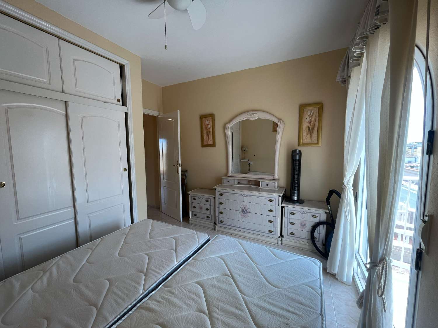 Dúplex de 2 dormitorios y 1 baño en La Florida.