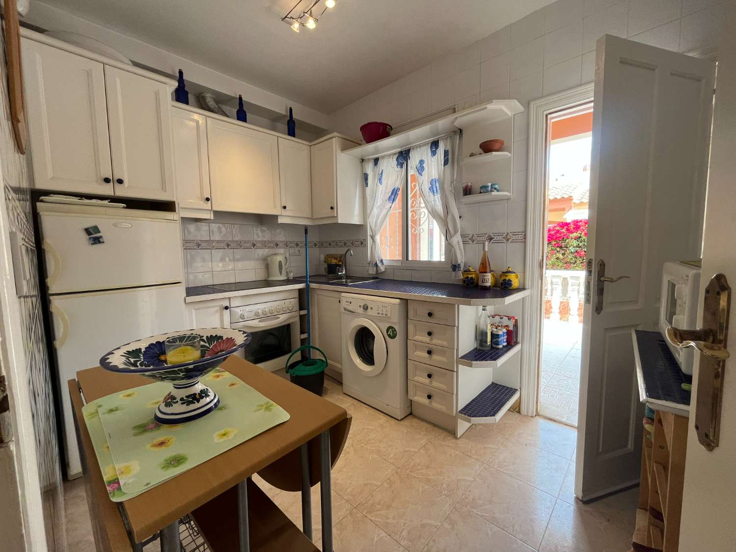 Dúplex de 2 dormitorios y 1 baño en La Florida.