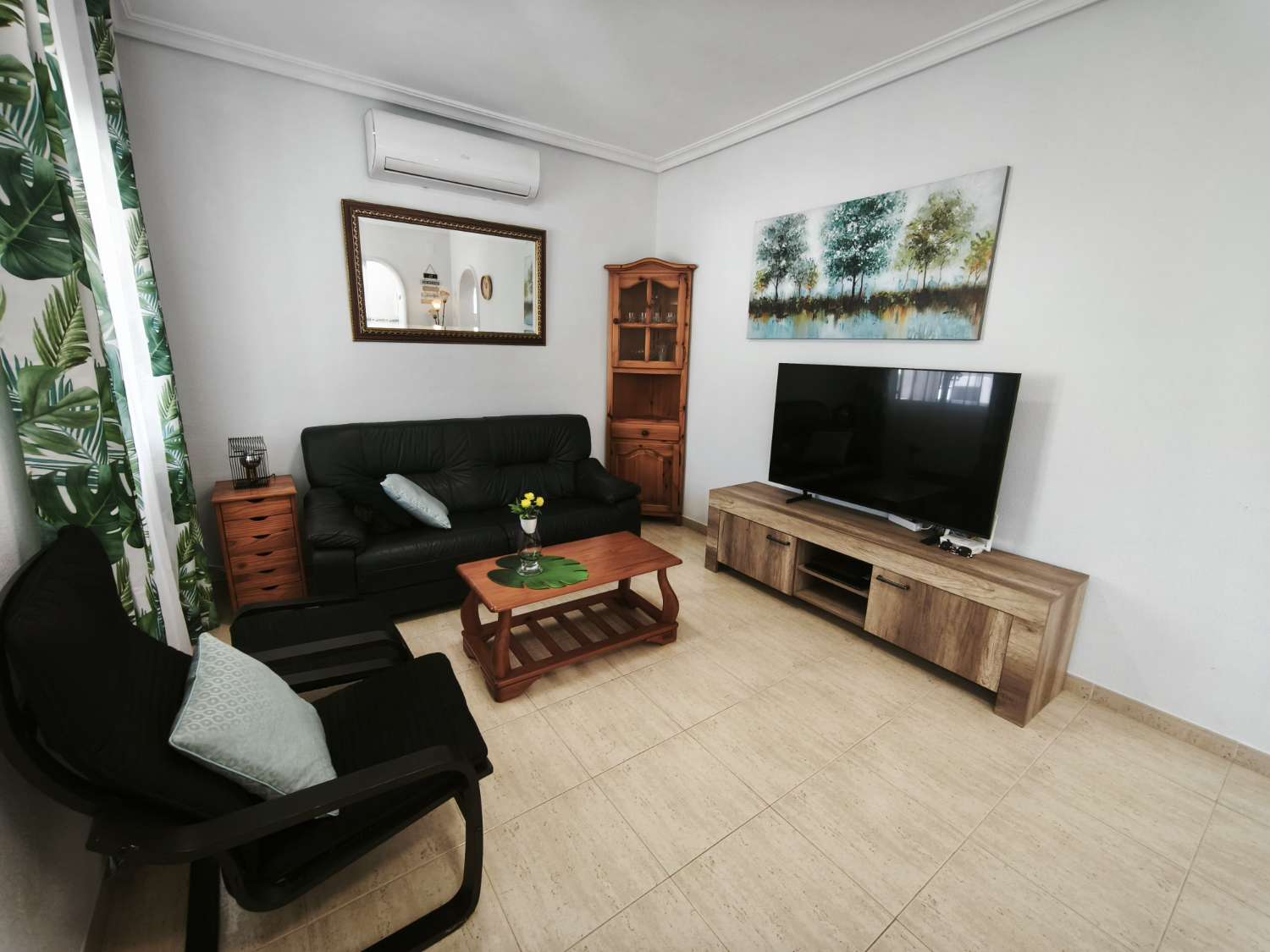 Mooie villa met 2 slaapkamers en 2 badkamers.