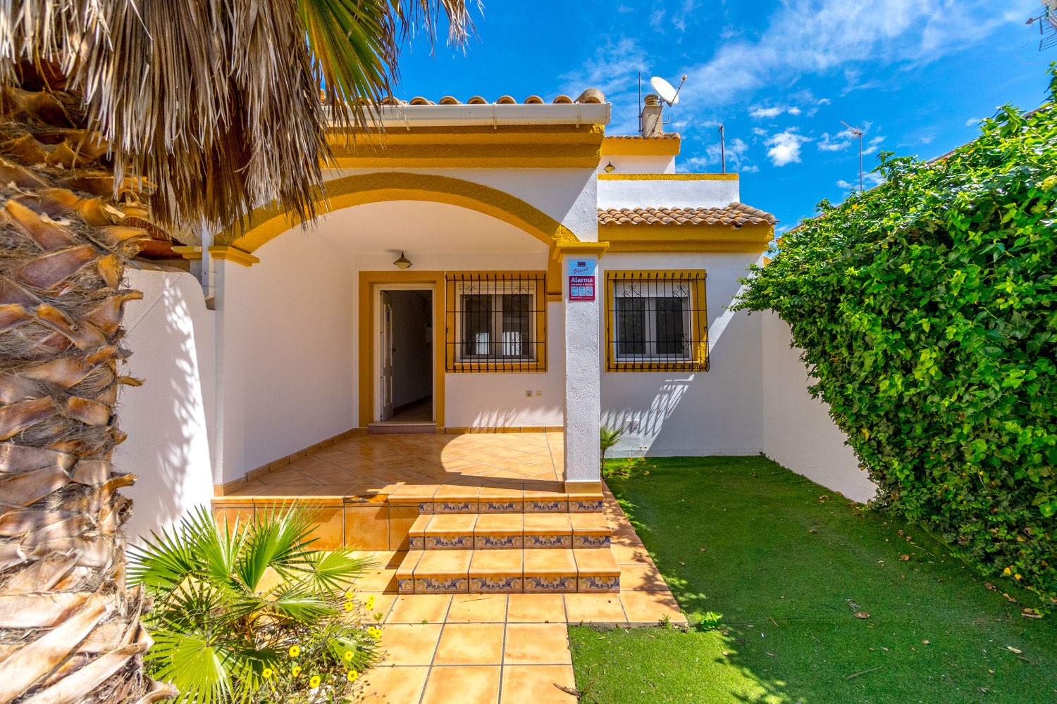 Duplex de 3 dormitorios , 2 baños a 1km de la playa en la Torre de la Horadada