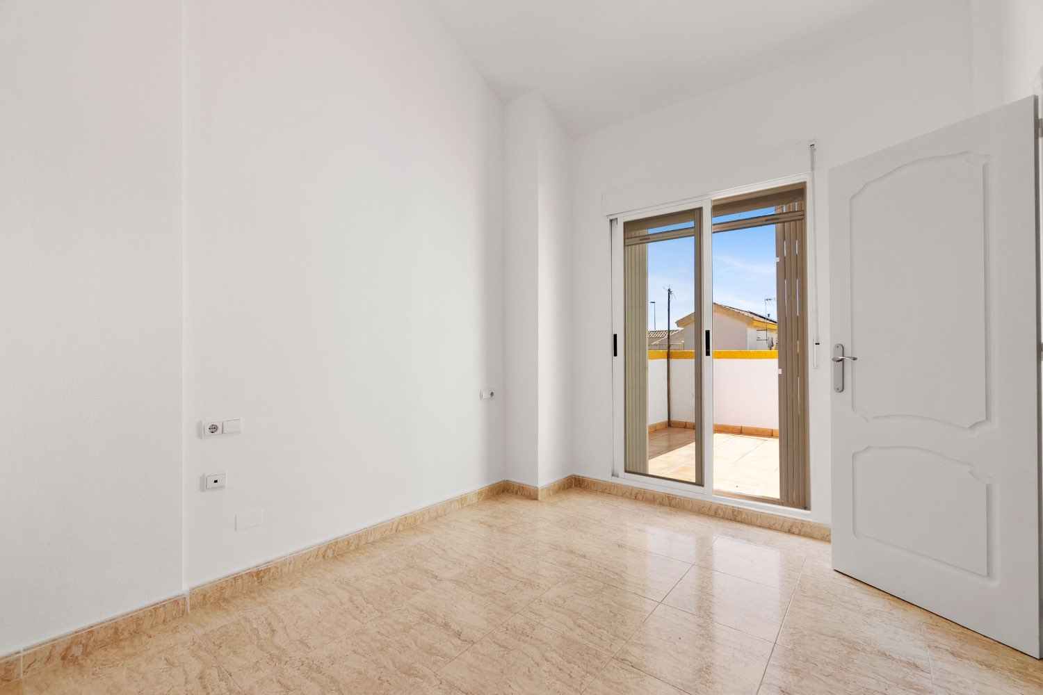 Duplex de 3 dormitorios , 2 baños a 1km de la playa en la Torre de la Horadada
