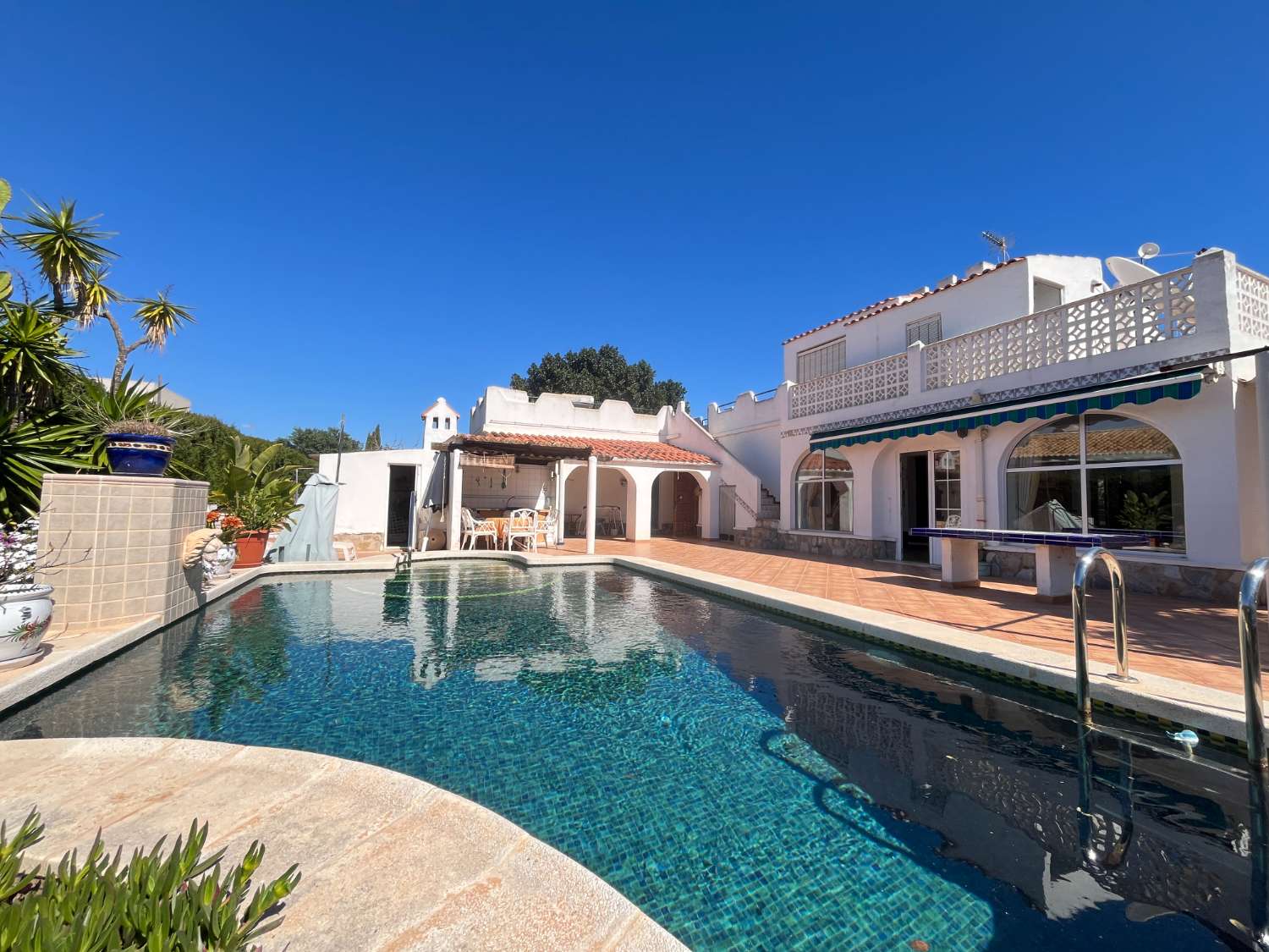 Vakker villa i Torrevieja med 4 soverom og 4 bad.